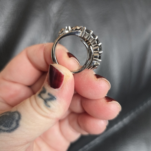 Set Of 2! Evil Pawn Jewelry Obsidian Curved Cat Stacker Rings - Picture 5 of 7